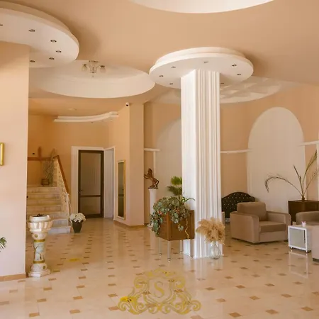 Hotel Sorrente 4*