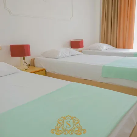 Sorrente Ξενοδοχείο Golem (Tirana)