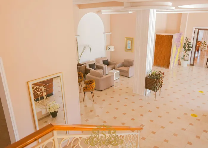 Hotel Sorrente Golem (Tirana)