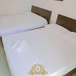 Sorrente Szálloda Golem