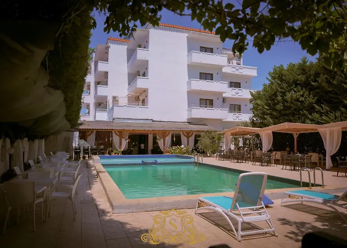 מלון Sorrente גולם