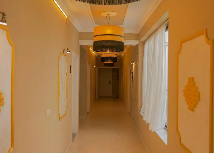 Sorrente 4* Golem (Tirana)